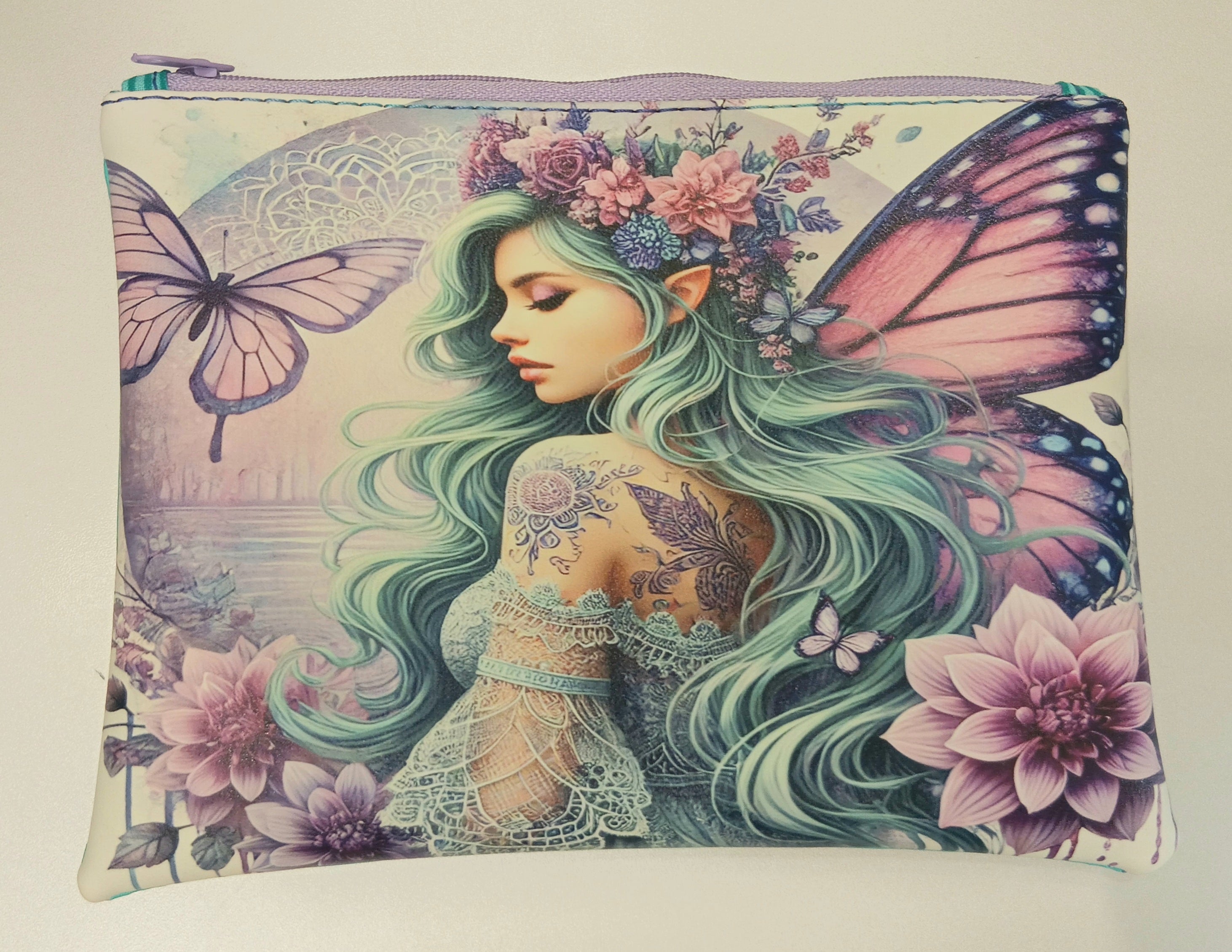 Large lined zipper bag