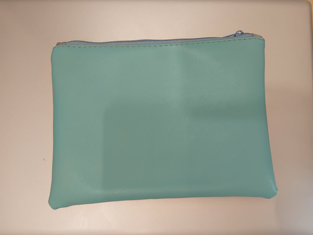 Large lined zipper bag