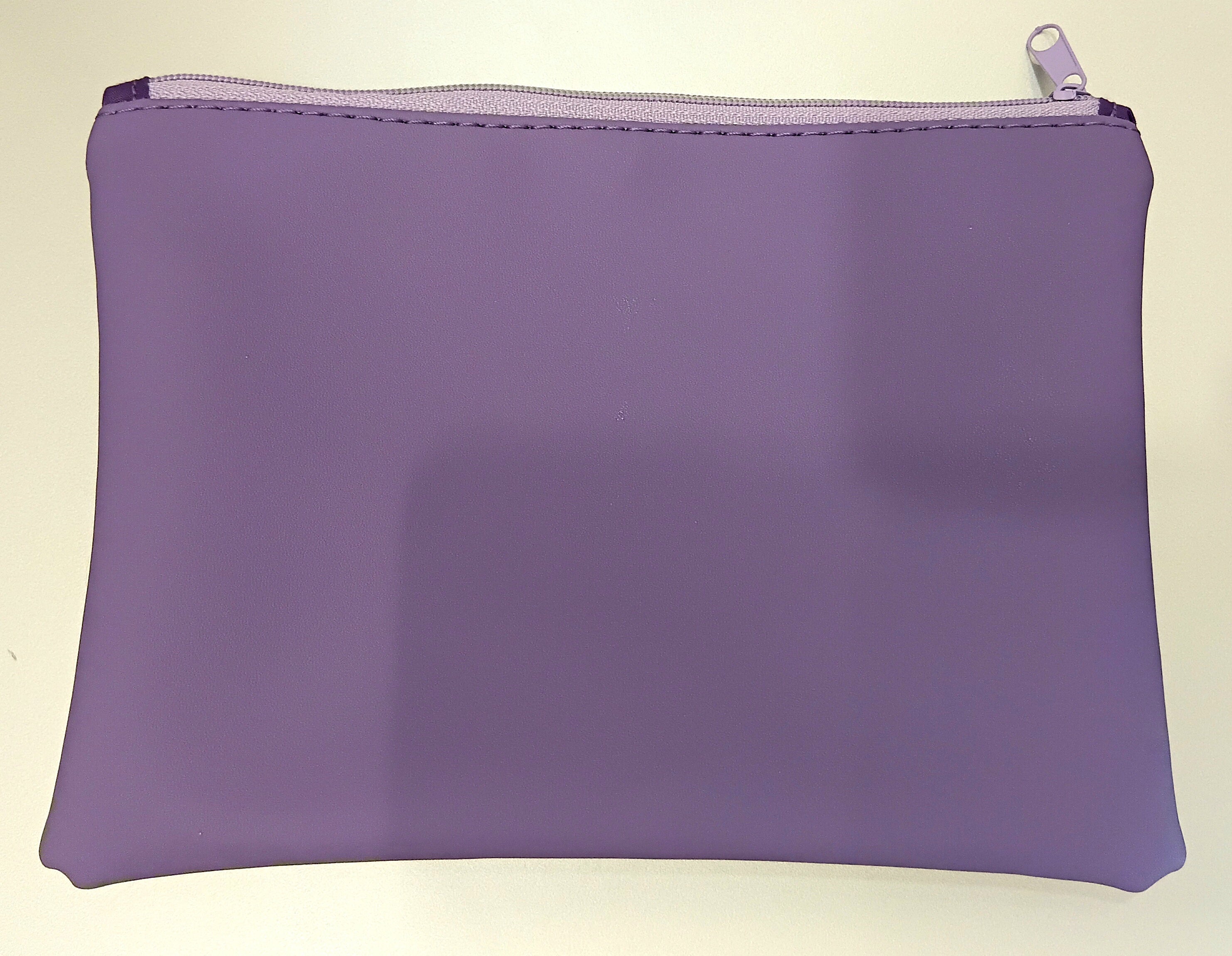 Large lined zipper bag